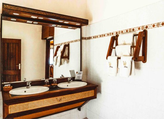 Bathroom Vanila Hotel Nosy Be