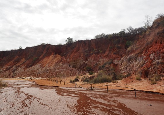 Tsingy, red island